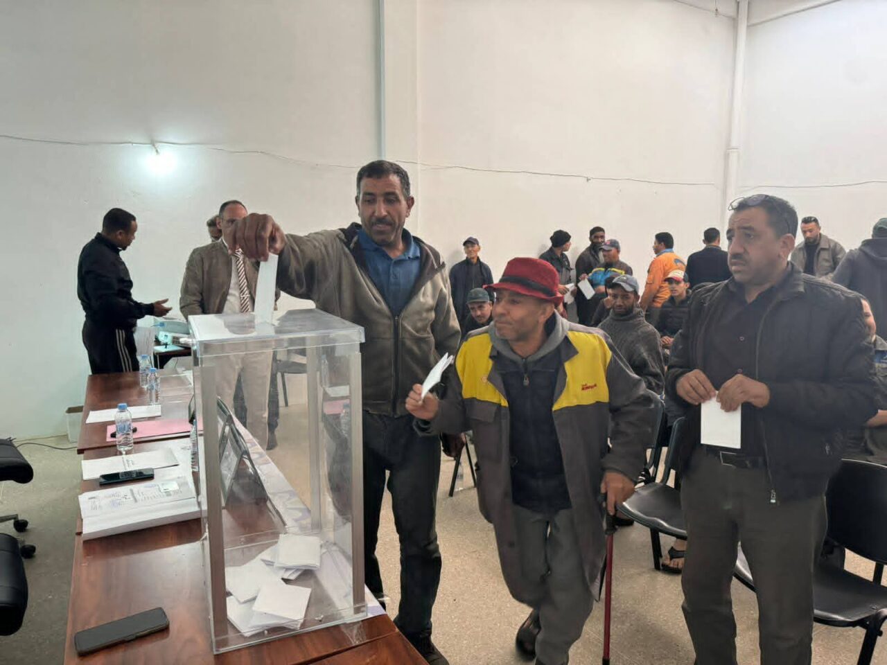 طانطان تحتضن الجمع العام التأسيسي للهيئة الإقليمية لحرفيي إصلاح وسائل النقل 4 1000406579