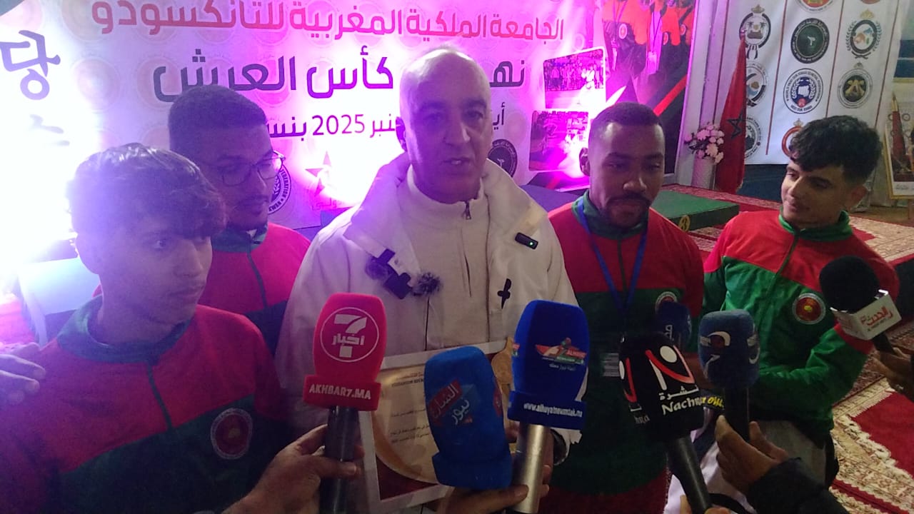 الرياضة تكرم الفن: تكريم الشرقي السروتي من طرف رئيس الجامعة الملكية المغربية للتانكسودو، وشكر موصول للأستاذ نور الدين الترابي 5 1000406652