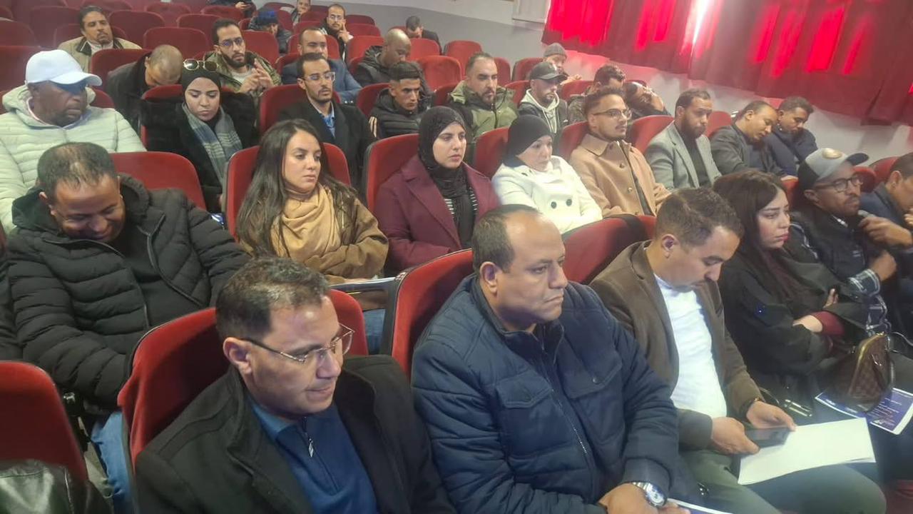 بالصور : شبيبة الأصالة والمعاصرة بجهة مراكش–آسفي تعقد لقاءً تواصلياً وتكوينياً لتعزيز المشاركة السياسية للشباب 4 1000406920