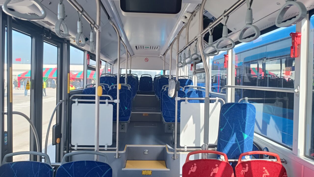 الوالي التازي يعطي الانطلاقة الرسمية للحافلات الذكية بطنجة 5 1000407183