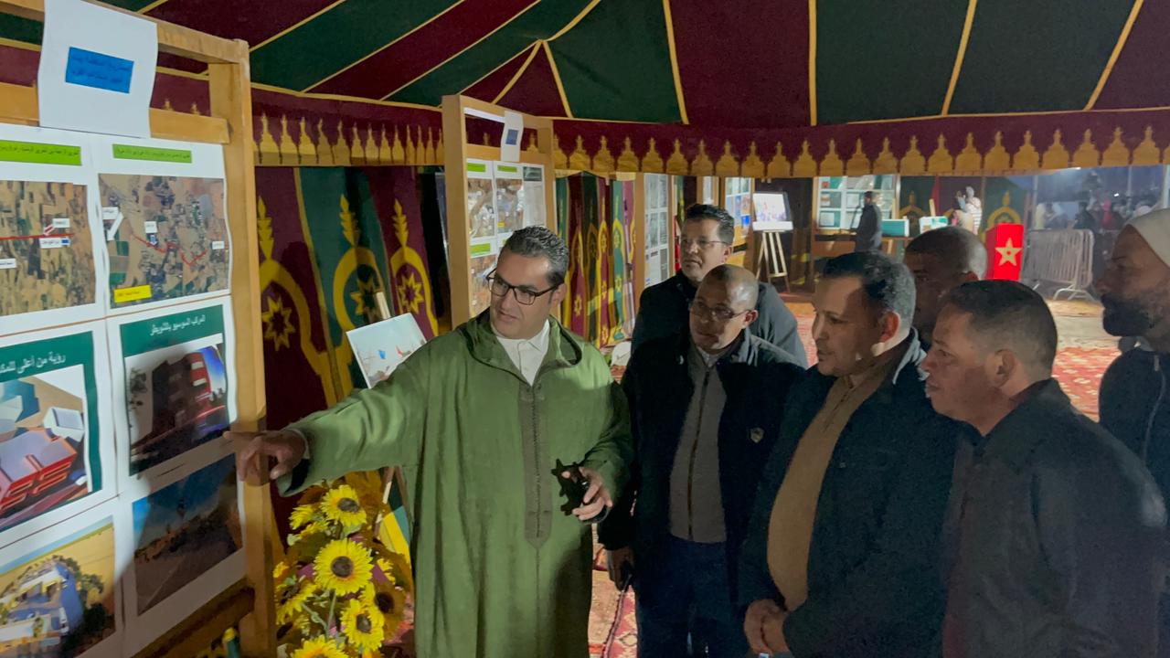 بالصور : ساكنة جماعة الويدان تُشيد بعمل رئيس الجماعة عبدالله الناجي: “أين كنت من زمان؟” 4 1000407230