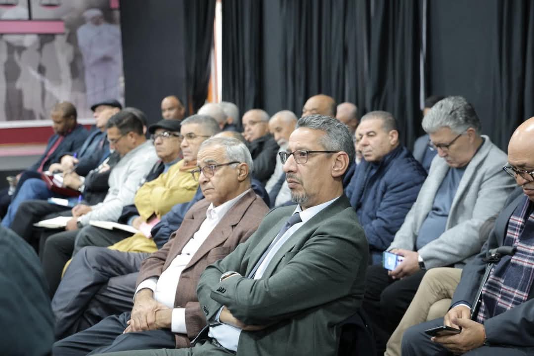 نزار بركة الأمين العام لحزب الإستقلال، يترأس اجتماع موسع لمجلس المفتشين ، لمناقشة التطورات الإيجابية التي تعرفها القضية الوطنية،و الوضع الحزب وطنيا استعدادا للإستحقاقات الإنتخابية المقبلة . 12 1000407597