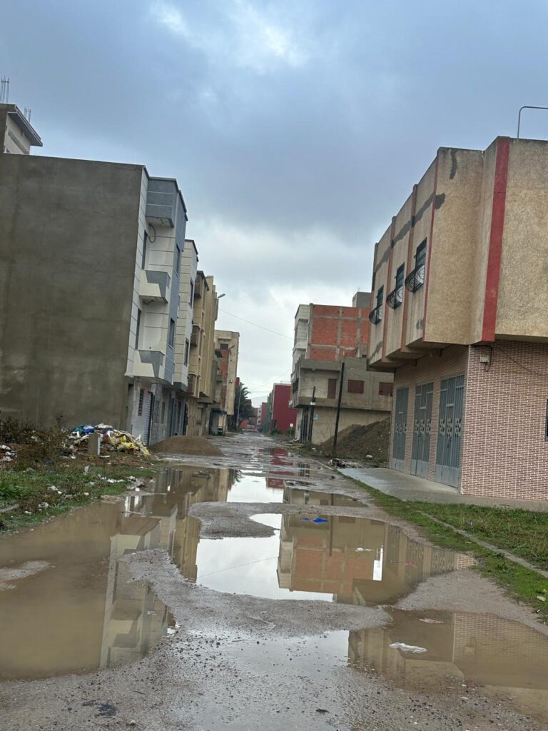 حي ام كلثوم نسخة من قندهار رغم وجود ثلاث اتفاقيات يمكن من خلالها فك العزلة عنه 10 1000407615