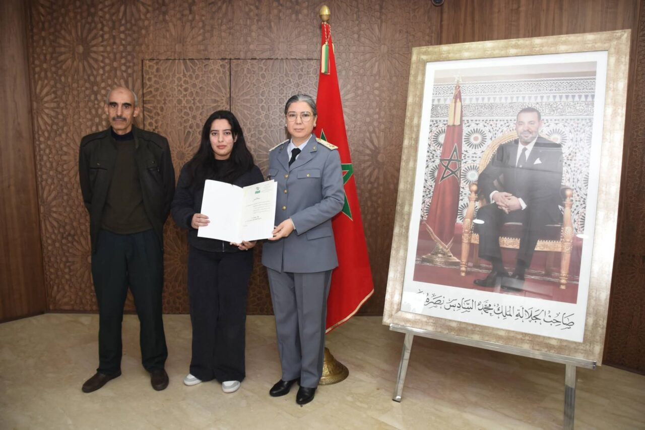 استفادة 102 تلميذ و تلميذة المتوفقين في الدراسة على ربوع المملكة ابناء العسكريين و موظفي ادارة الدفاع الوطني و قدماء المحاربين و المتقاعدين العسكريين 6 1000410141