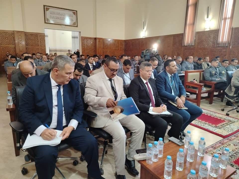 العيون : النيابة العامة بمحمكة الاستئناف تنظم دورات تكوينية حول مستجدات قانون المسطرة الجنائية 2 1000415432