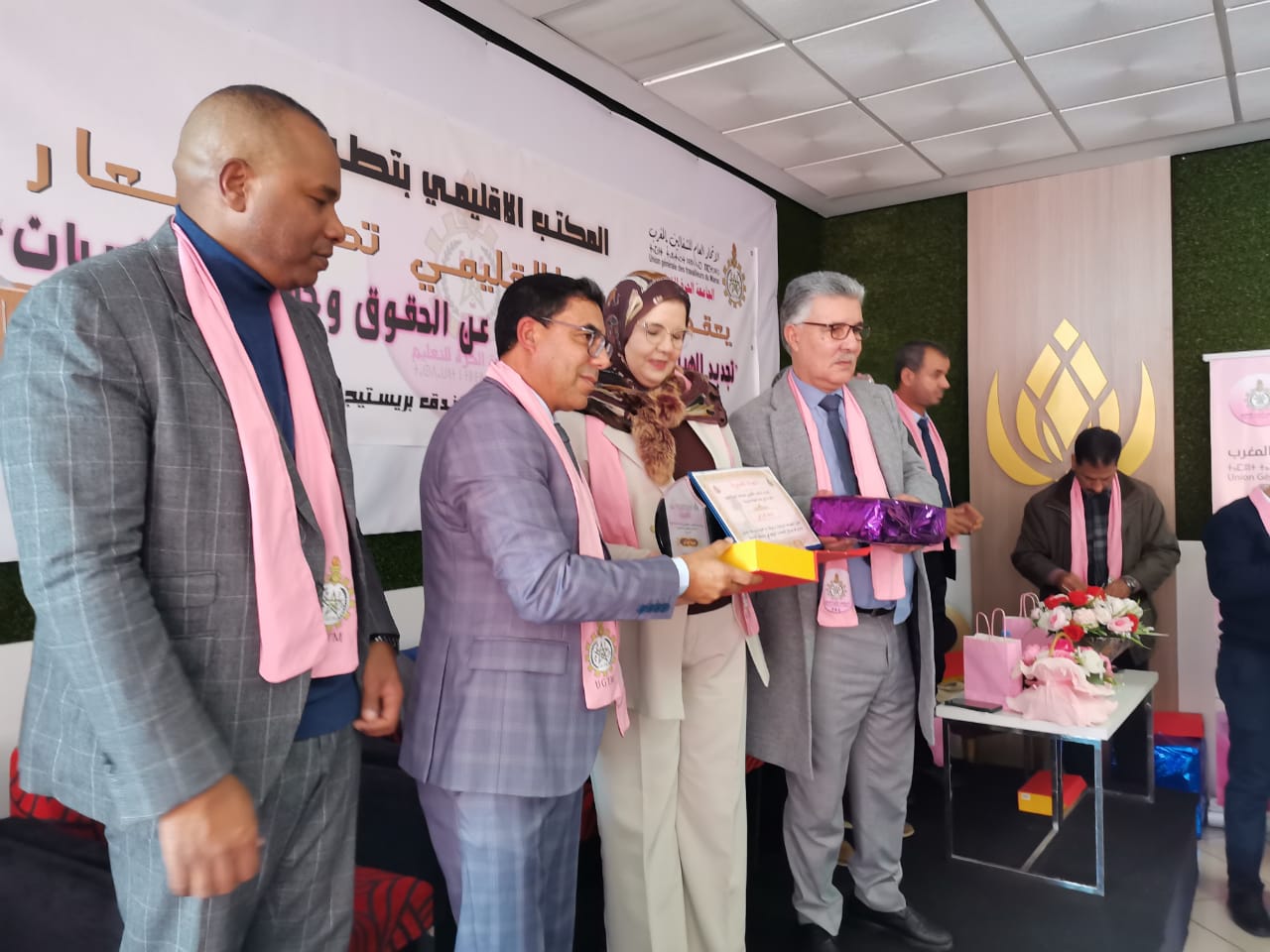 يوسف علاكوش يترأس المؤتمر الإقليمي للجامعة الحرة للتعليم بتطوان تحت شعار "تجديد الهياكل وتشبيب النخب دفاعا عن الحقوق وحماية للمكتسبات". 4 1000418447