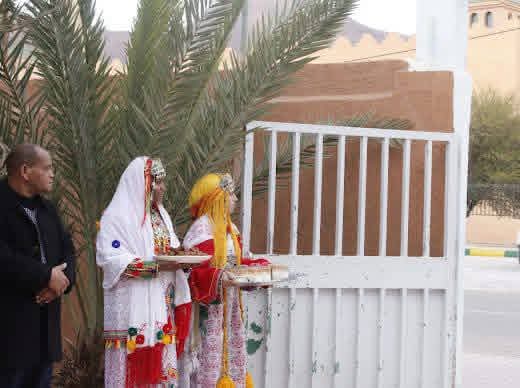 بوابة الصحراء المغربية تحتفي بديوان "على ألواح من طين " 6 1000419551