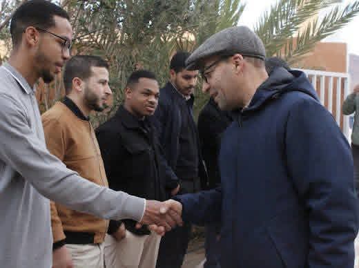 بوابة الصحراء المغربية تحتفي بديوان "على ألواح من طين " 13 1000419558