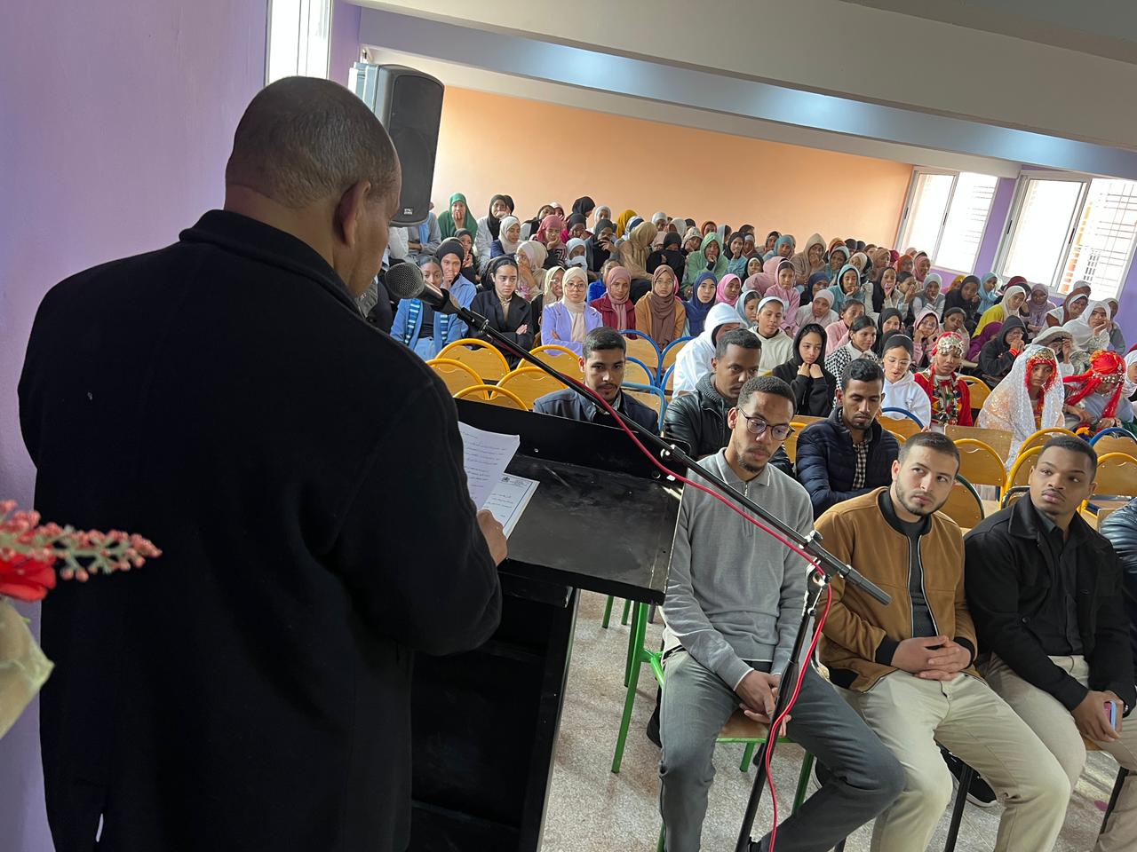 بوابة الصحراء المغربية تحتفي بديوان "على ألواح من طين " 14 1000419559