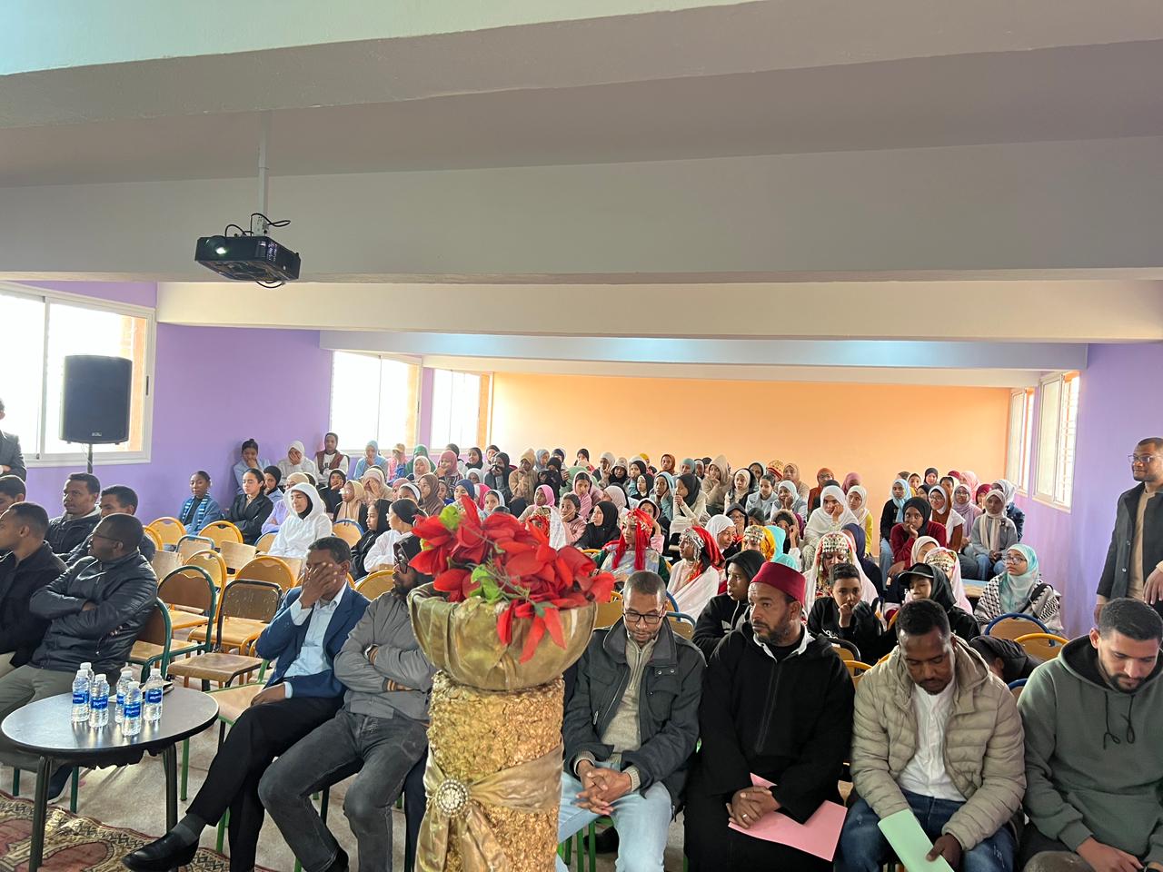 بوابة الصحراء المغربية تحتفي بديوان "على ألواح من طين " 15 1000419560