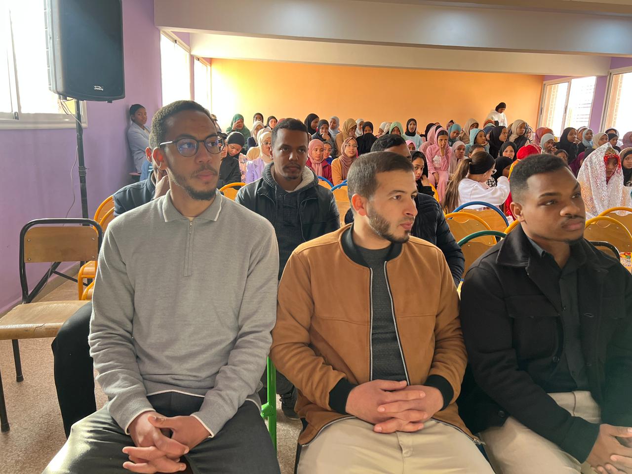 بوابة الصحراء المغربية تحتفي بديوان "على ألواح من طين " 17 1000419562