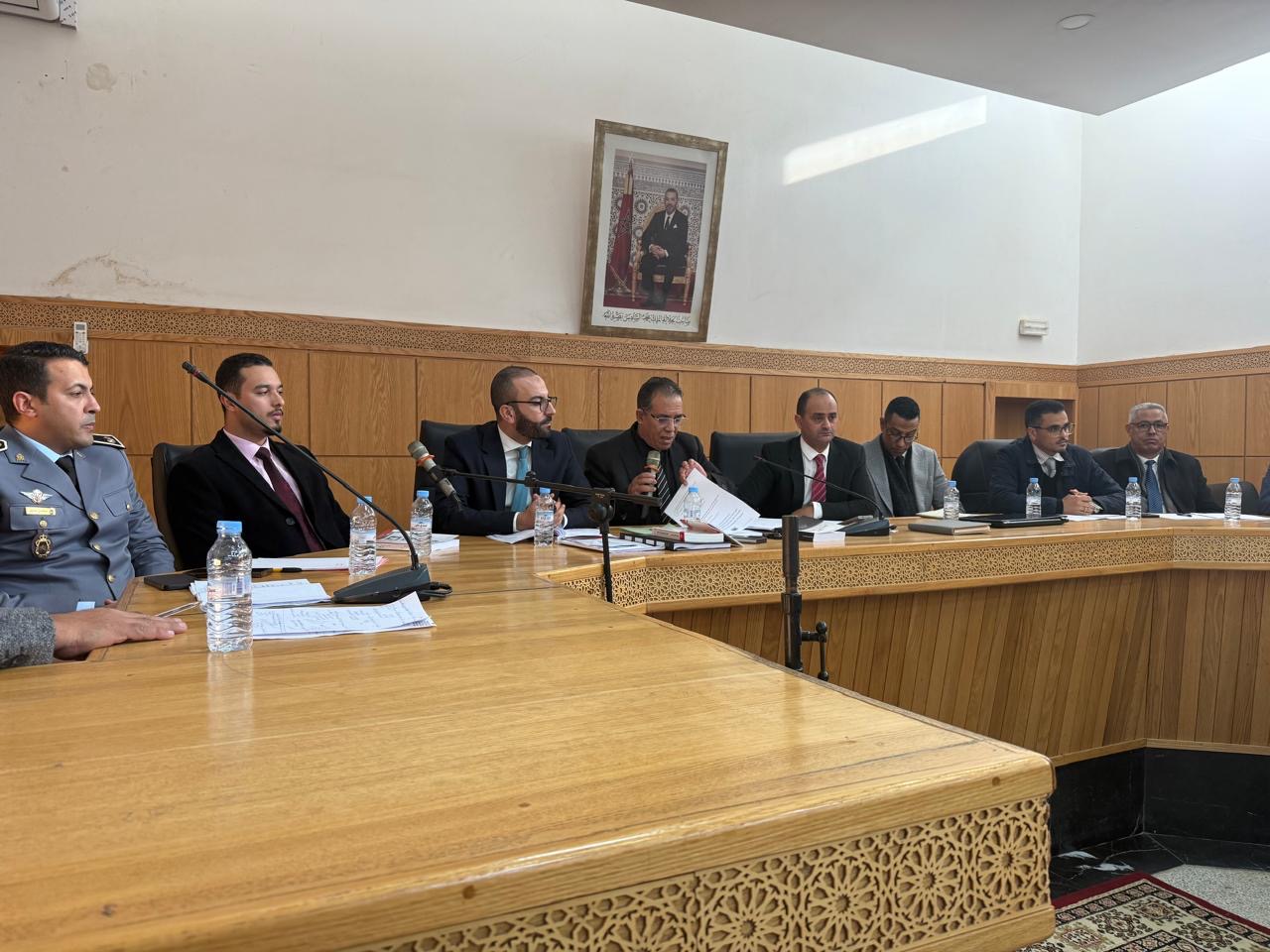 تنزيل عملي لمستجدات المسطرة الجنائية… وكيل الملك بسوق أربعاء الغرب يفعّل التنسيق مع الضابطة القضائية ويبرمج ورشات تطبيقية داخل المحكمة 3 84889a4a 933e 400f 9311 e4f3efb447f4