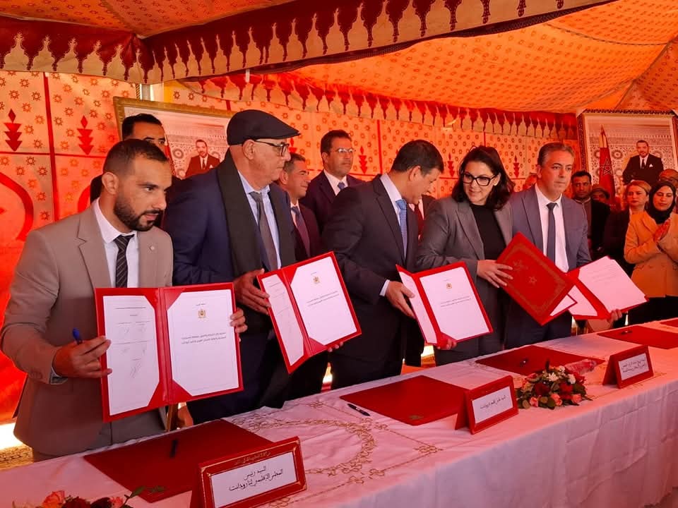 المنصوري تعطي انطلاقة قافلة التعمير بالعالم القروي وتوقع اتفاقيات لدعم السكن بإقليم تارودانت 1 IMG 20251202 WA0337