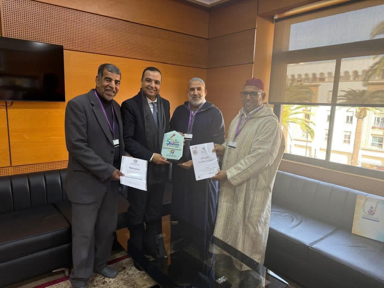 وزير العلاقات مع البرلمان يستقبل وفد مناظرة مراكش للمجتمع المدني ويتسلم التقرير الختامي لدورتها الخامسة 1 IMG 20251211 WA0000