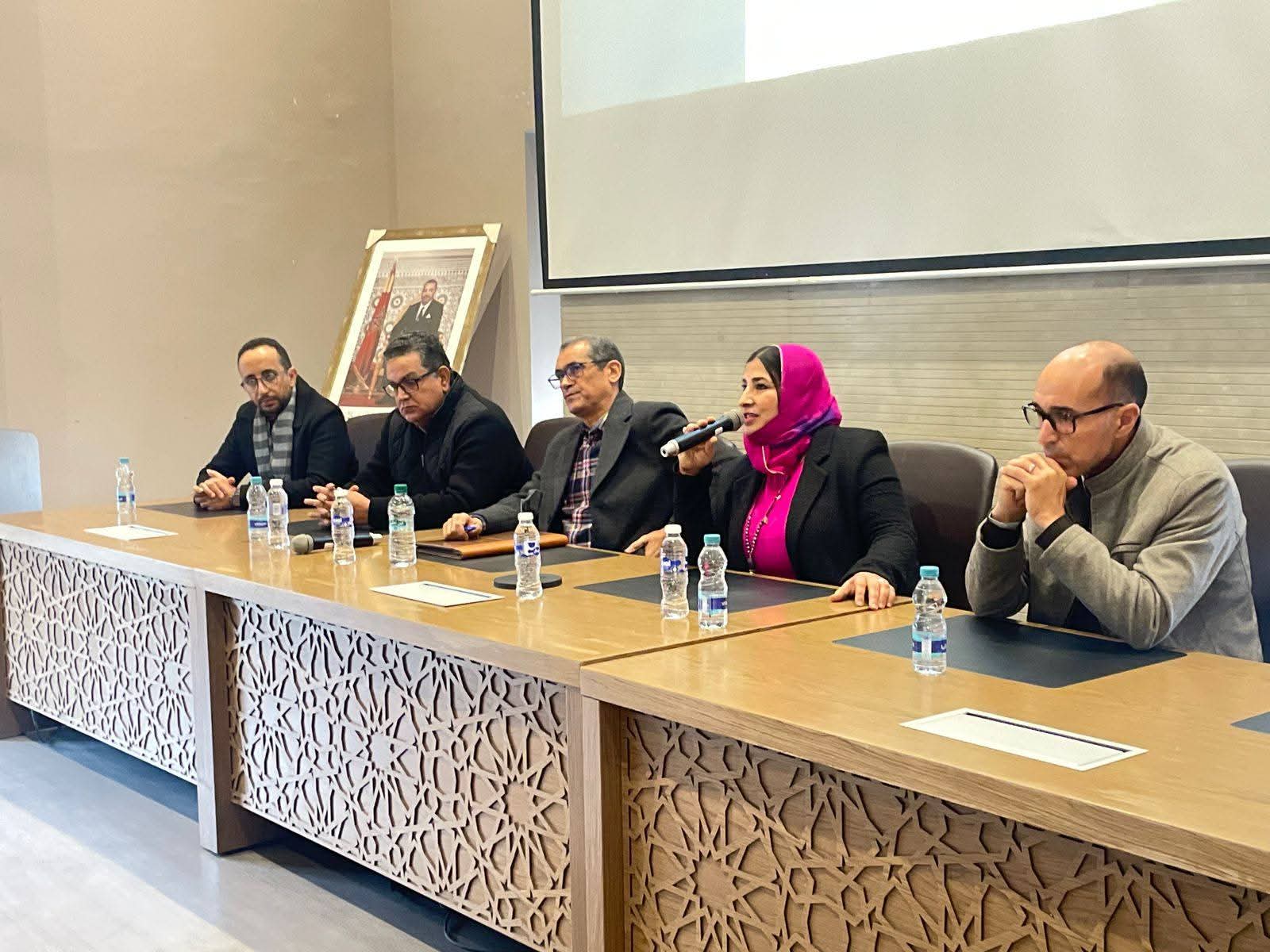 محاضرة علمية بكلية اللغات بسطات تسلط الضوء على استراتيجيات التعلم الذاتي في اكتساب اللغات. 1 IMG 20251211 WA0126