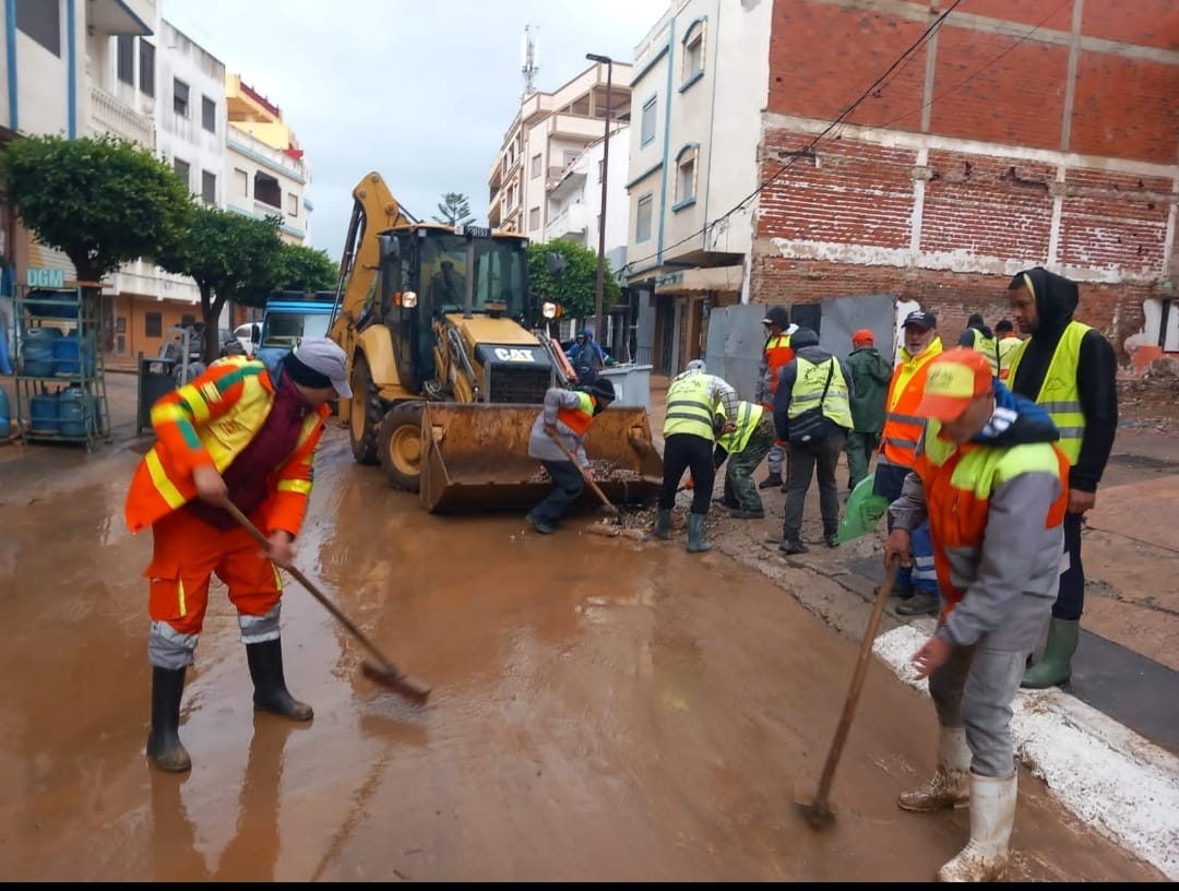 أمطار غزيرة بتطوان و عمالة المضيق الفنيدق تسببت في خسائر مادية وتعطيل نسبي لحركة السير و الجولان بالمداخل.. 1 IMG 20251213 WA0056