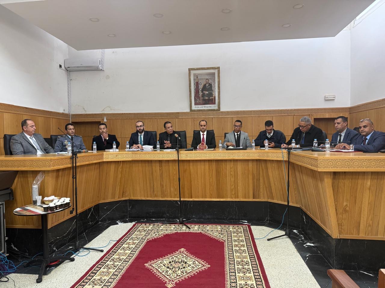 تنزيل عملي لمستجدات المسطرة الجنائية… وكيل الملك بسوق أربعاء الغرب يفعّل التنسيق مع الضابطة القضائية ويبرمج ورشات تطبيقية داخل المحكمة 2 d30f9ac5 de98 4f67 bead 0e2f6384ad46