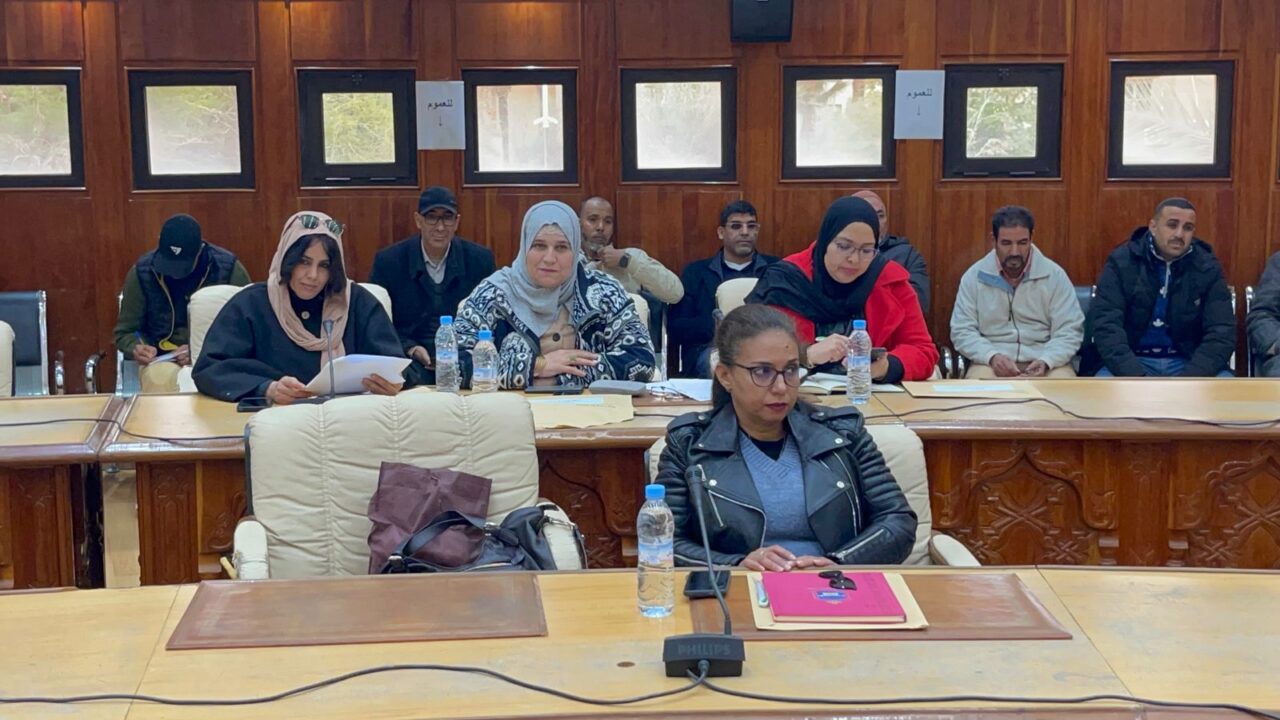 الصور: برئاسة الشافقي.. مجلس مقاطعة المنارة يتدارس ملفات النظافة والإنارة والعقار خلال دورة يناير العادية 5 1000425066