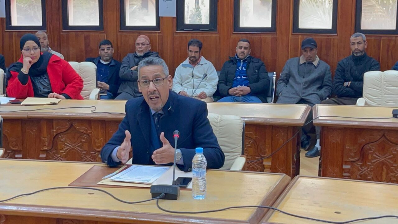 الصور: برئاسة الشافقي.. مجلس مقاطعة المنارة يتدارس ملفات النظافة والإنارة والعقار خلال دورة يناير العادية 7 1000425068