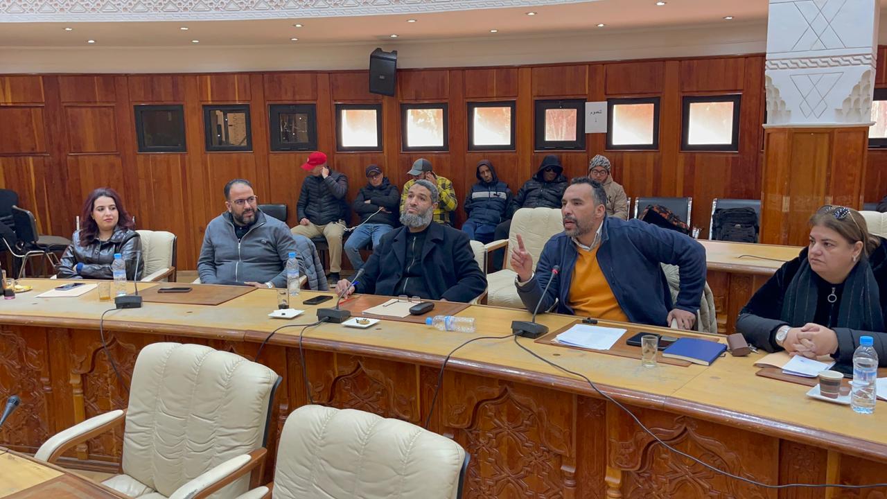 بالصور : برئاسة الدكتور عمر السالكي انعقاد الدورة العادية لمجلس مقاطعة جليز بمراكش 2 1000426569