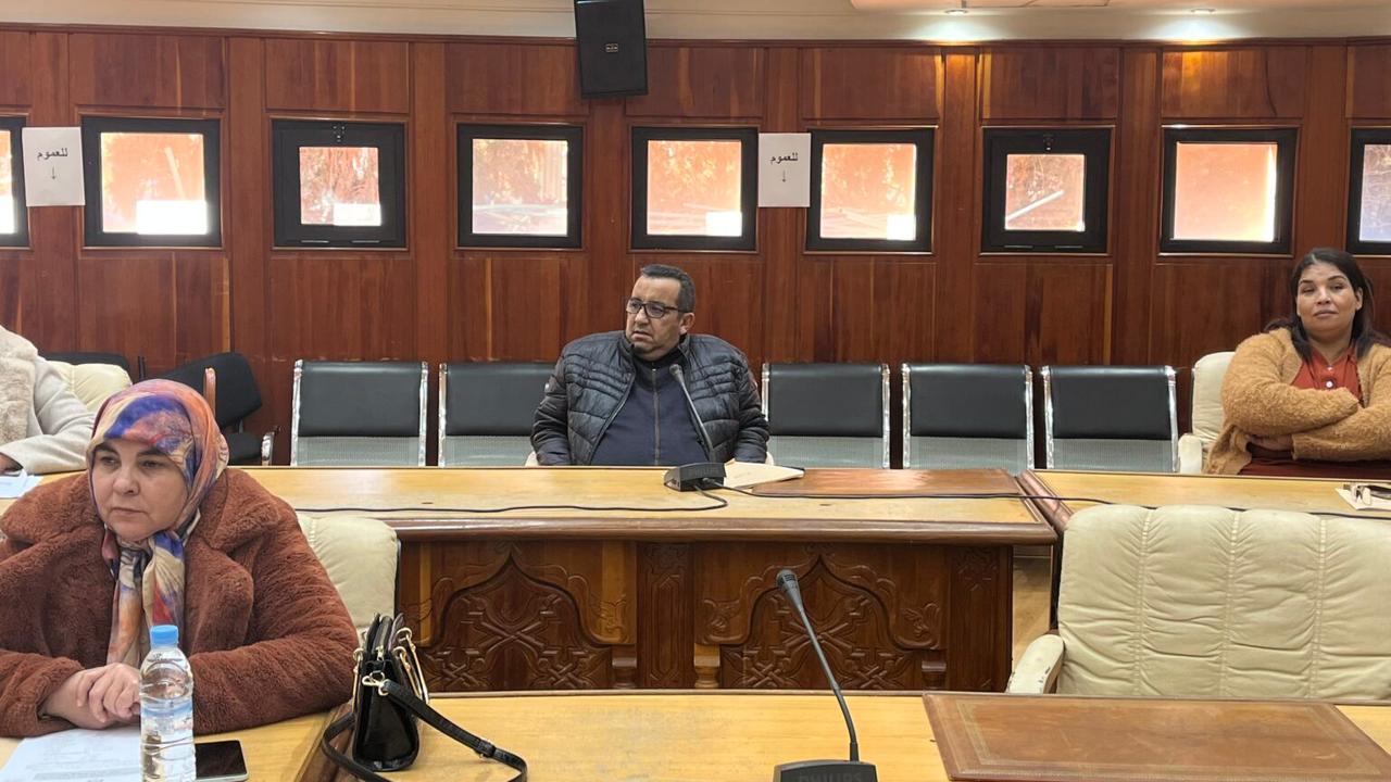 بالصور : برئاسة الدكتور عمر السالكي انعقاد الدورة العادية لمجلس مقاطعة جليز بمراكش 3 1000426570