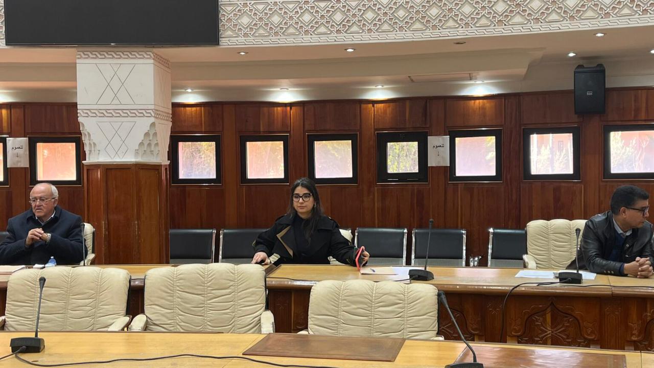 بالصور : برئاسة الدكتور عمر السالكي انعقاد الدورة العادية لمجلس مقاطعة جليز بمراكش 4 1000426571