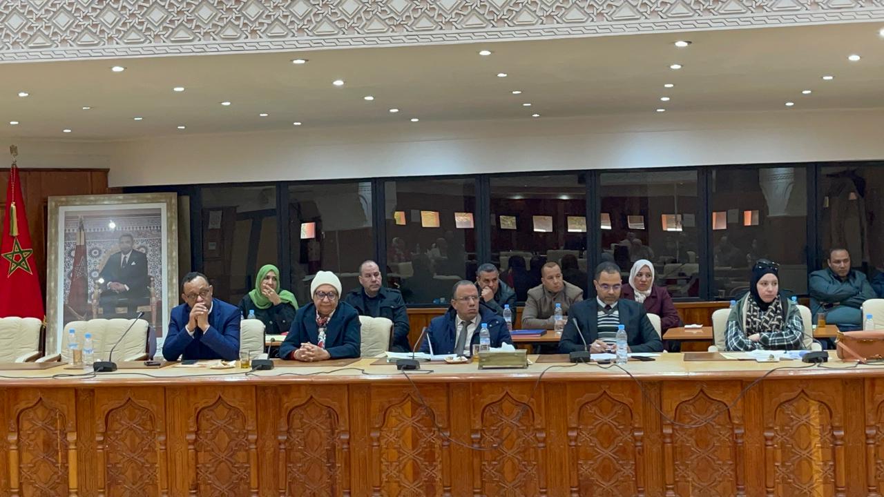 بالصور : برئاسة الدكتور عمر السالكي انعقاد الدورة العادية لمجلس مقاطعة جليز بمراكش 6 1000426573