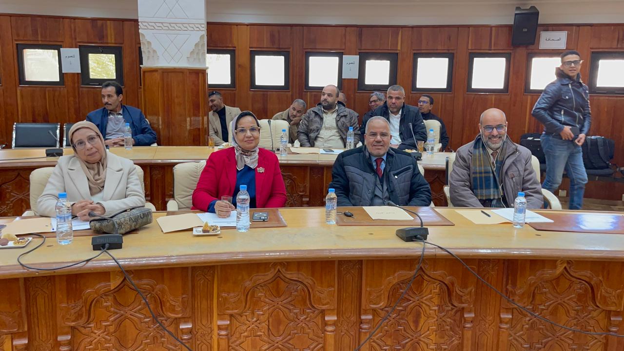 بالصور : برئاسة الدكتور عمر السالكي انعقاد الدورة العادية لمجلس مقاطعة جليز بمراكش 8 1000426575