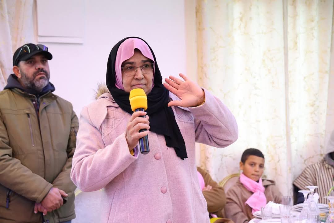 لقاءً تواصليا للسيد نزار بركة الأمين العام لحزب الإستقلال مع مناضلات ومناضلي الحزب باليوسفية. 11 1000437144