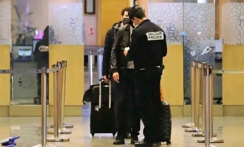 أمن المطار يوقف شخصا يحمل الجنسيتين الفرنسية والجزائرية من مغادرة التراب الوطني بعد الإساءة والسب لساكنة مراكش والمغاربة 1 FB IMG 1768160195658