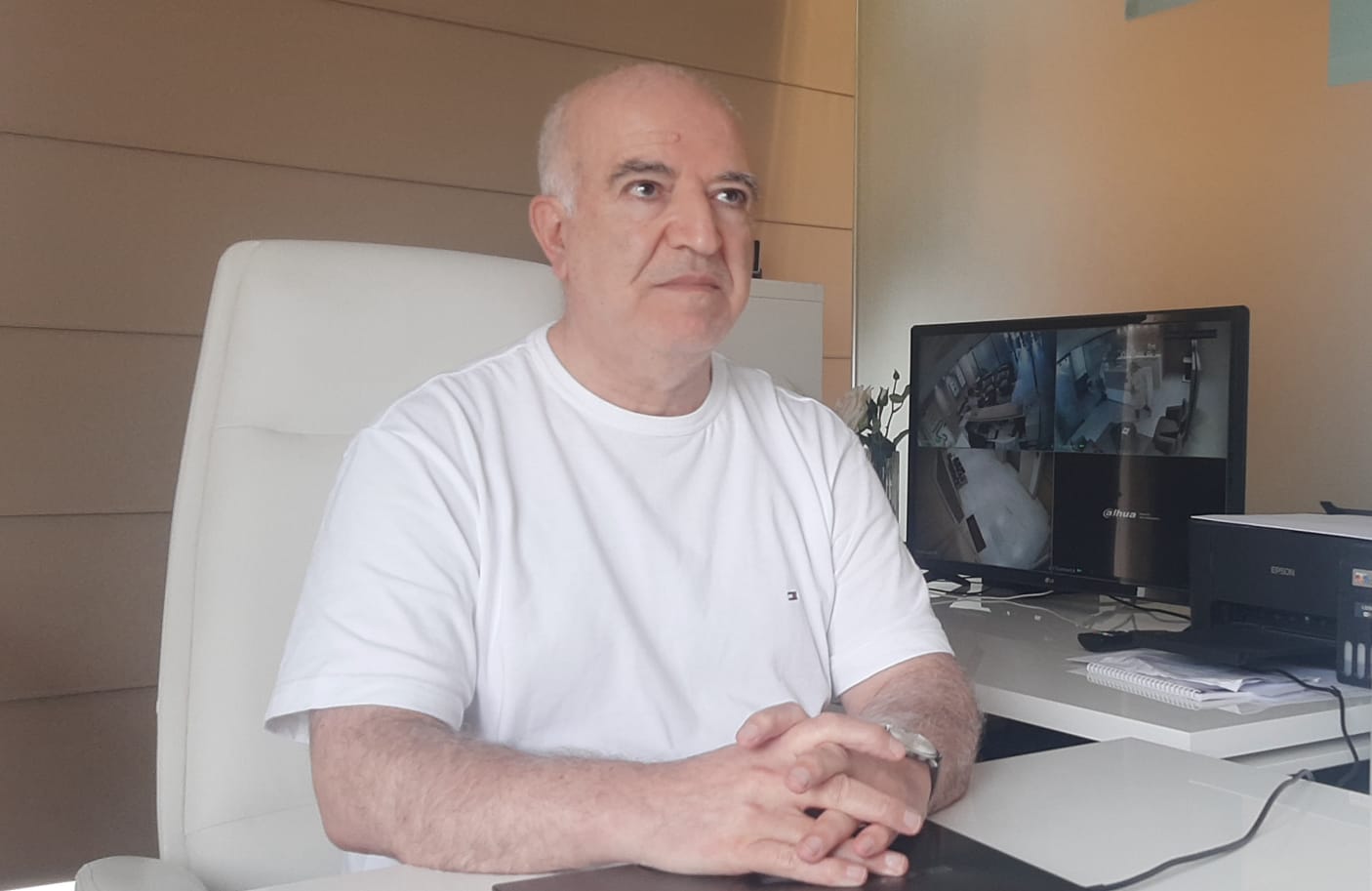 الدكتور خالد اليماني.. خبرة طبية متجددة في طب المستعجلات والتخدير والعلاج بالأوزون بالدار البيضاء. 1 IMG 20260110 WA0061