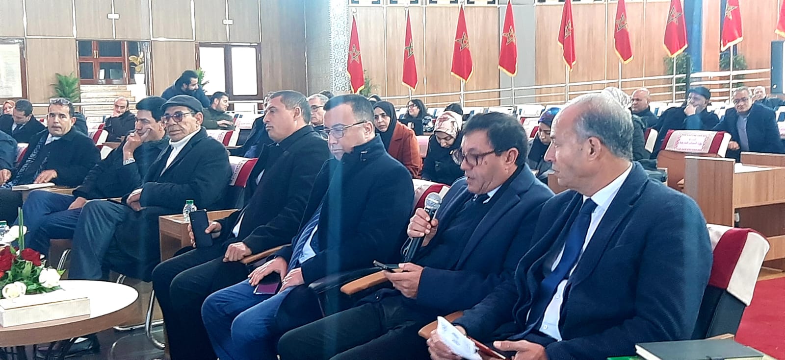 سطات.. اليوم الثاني من الورشات التشاورية شكل تشخيصا ترابيا طموحا ورؤية تنموية في أفق 25 سنة. 1 IMG 20260122 WA0075