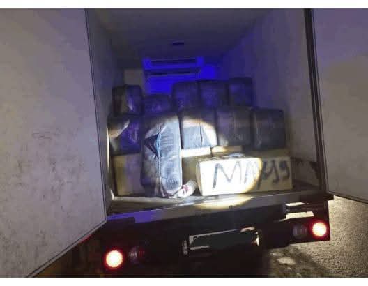 الدرك الملكي بالناظور يُفشل عملية تهريب 130 رزمة من المخـدرات بميناء غرب المتوسط 2 1000446865