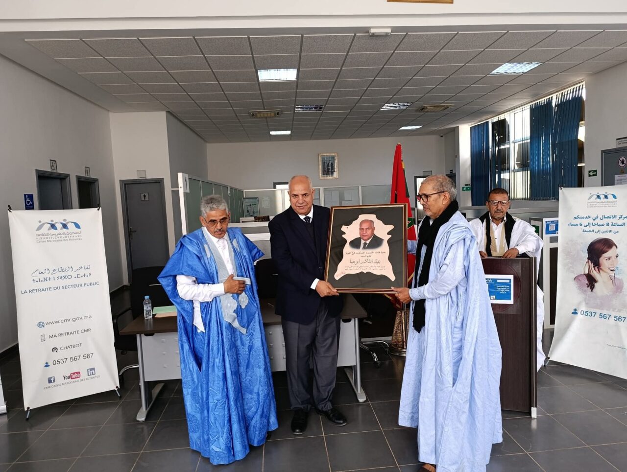 لقاء تواصلي بالعيون لتعزيز خدمات المتقاعدين وقدماء المحاربين 2 1000456512