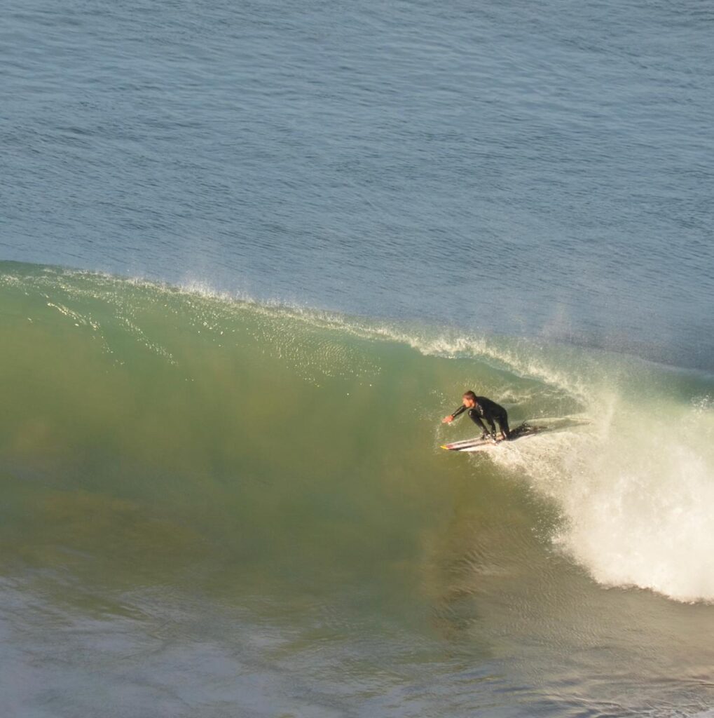 أمواج بوجدور توحد العالم: "كاب 8" يتحول إلى ملتقى دولي للرياضة والسياحة العائلية. 4 1000457984