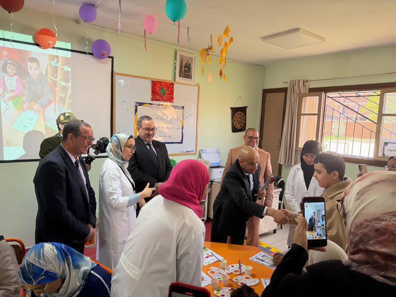 بالصور : مدير أكاديمية مراكش آسفي عبد اللطيف شوقي يشرف على تخليد اليوم الوطني للسلامة الطرقية وتوقيع شراكة جهوية مع جمعية بيكالا 3 1000462473