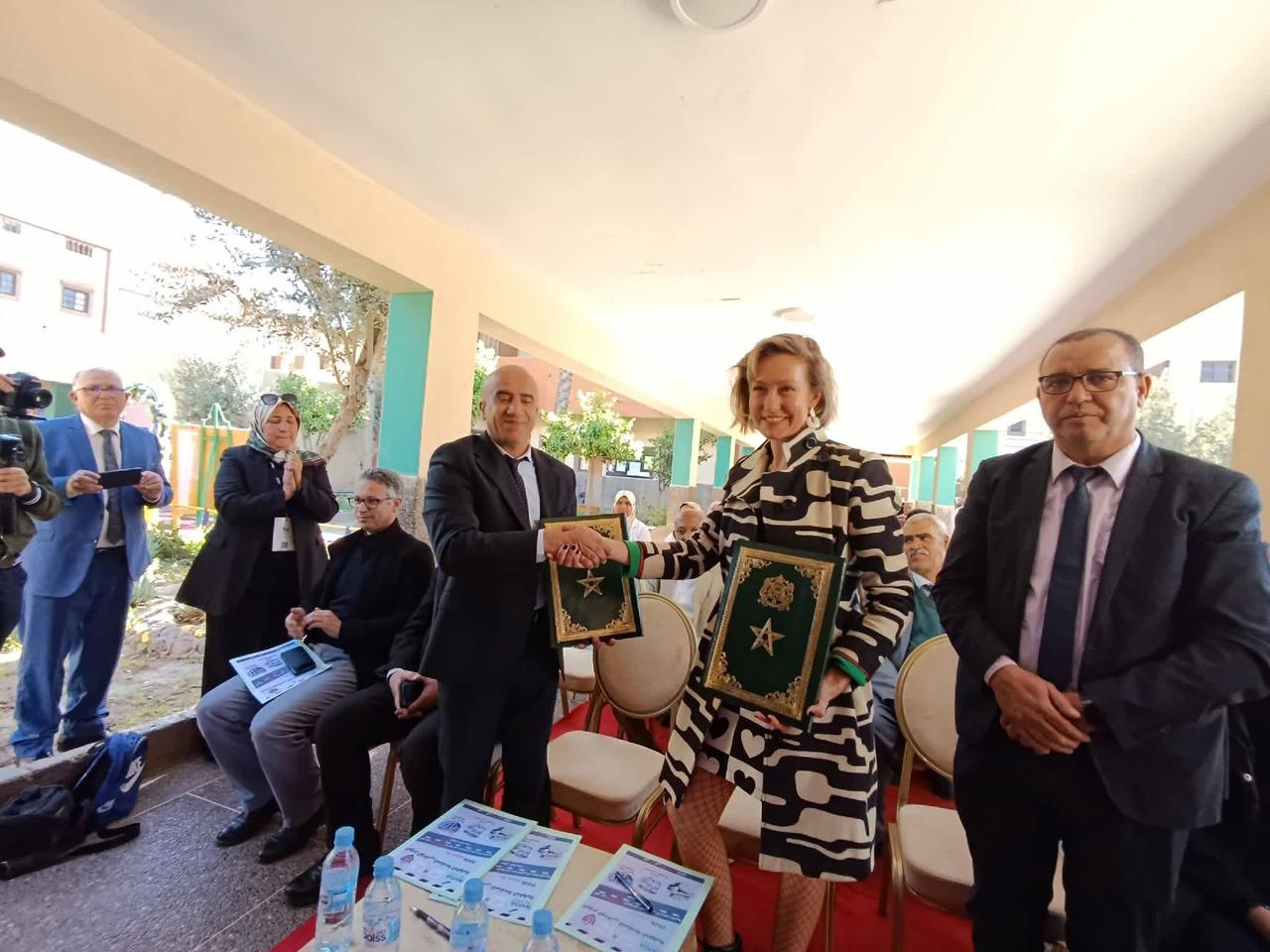 بالصور : مدير أكاديمية مراكش آسفي عبد اللطيف شوقي يشرف على تخليد اليوم الوطني للسلامة الطرقية وتوقيع شراكة جهوية مع جمعية بيكالا 4 1000462474