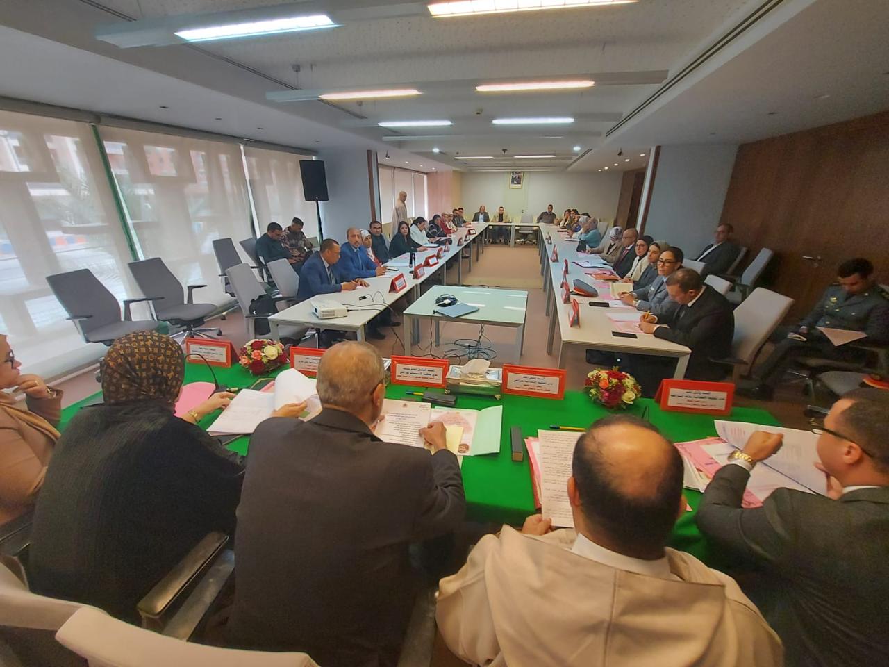 الوكيل العام خالد كردودي يقود اجتماع اللجنة الجهوية للتكفل بالنساء ضحايا العنف بمراكش ويؤكد: الحماية أولوية قضائية 3 1000466005