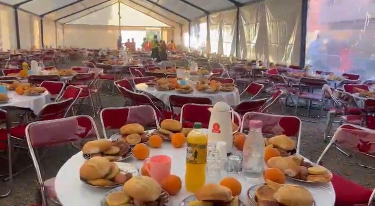 بالصور : جمعية أولاد الخير تنظم مائدة الرحمان لفائدة أزيد من 400 مستفيد بحيي أزلي وسيدي موسى بجماعة تاسلطانت بمراكش 1 IMG 20260224 WA0002