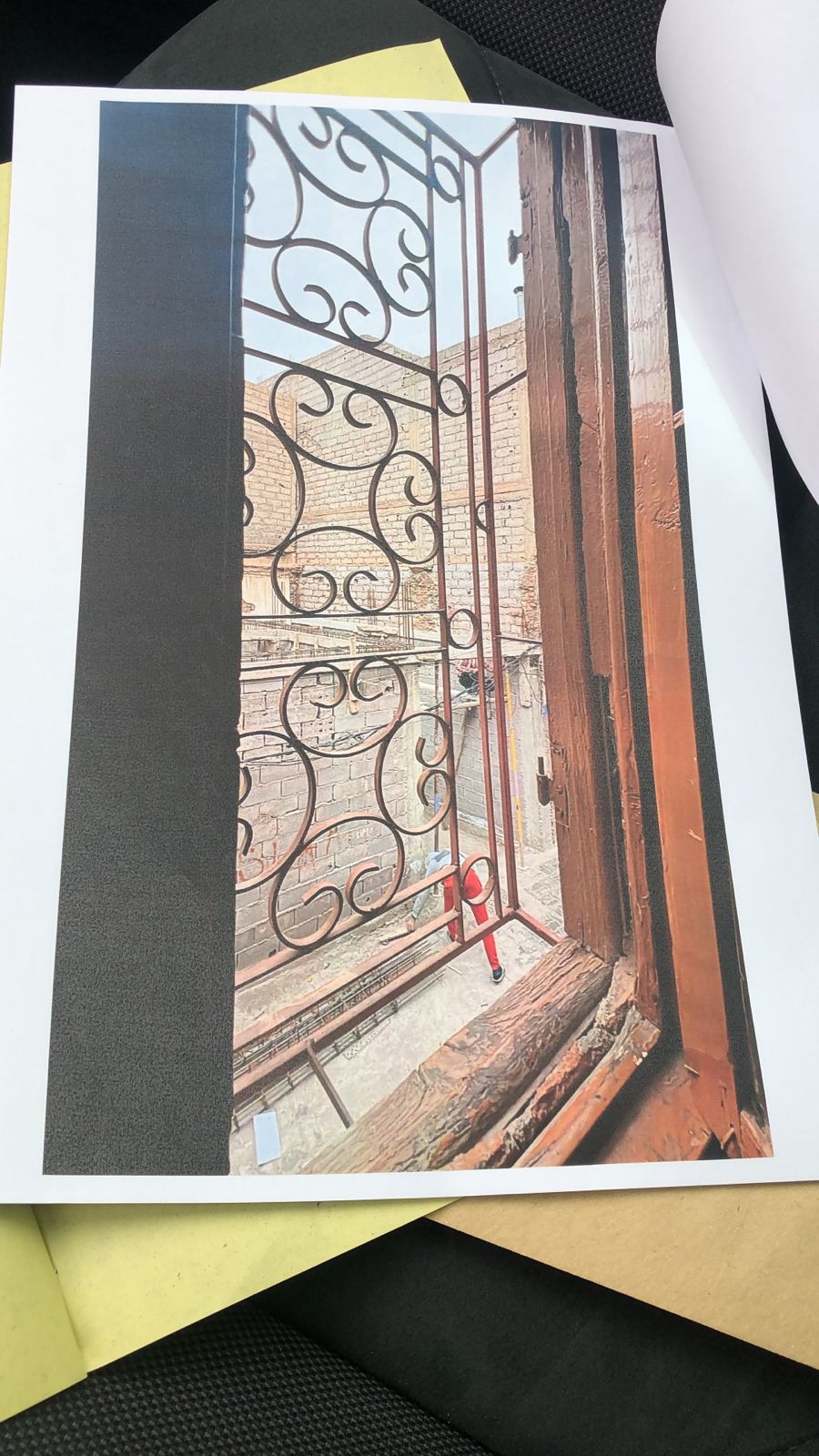 شكاية إلى والي جهة مراكش آسفي بسبب بناء فوق “صابة” يهدد حق مواطن في التهوية بحي سيدي يوسف بن علي 1 IMG 20260227 WA0064