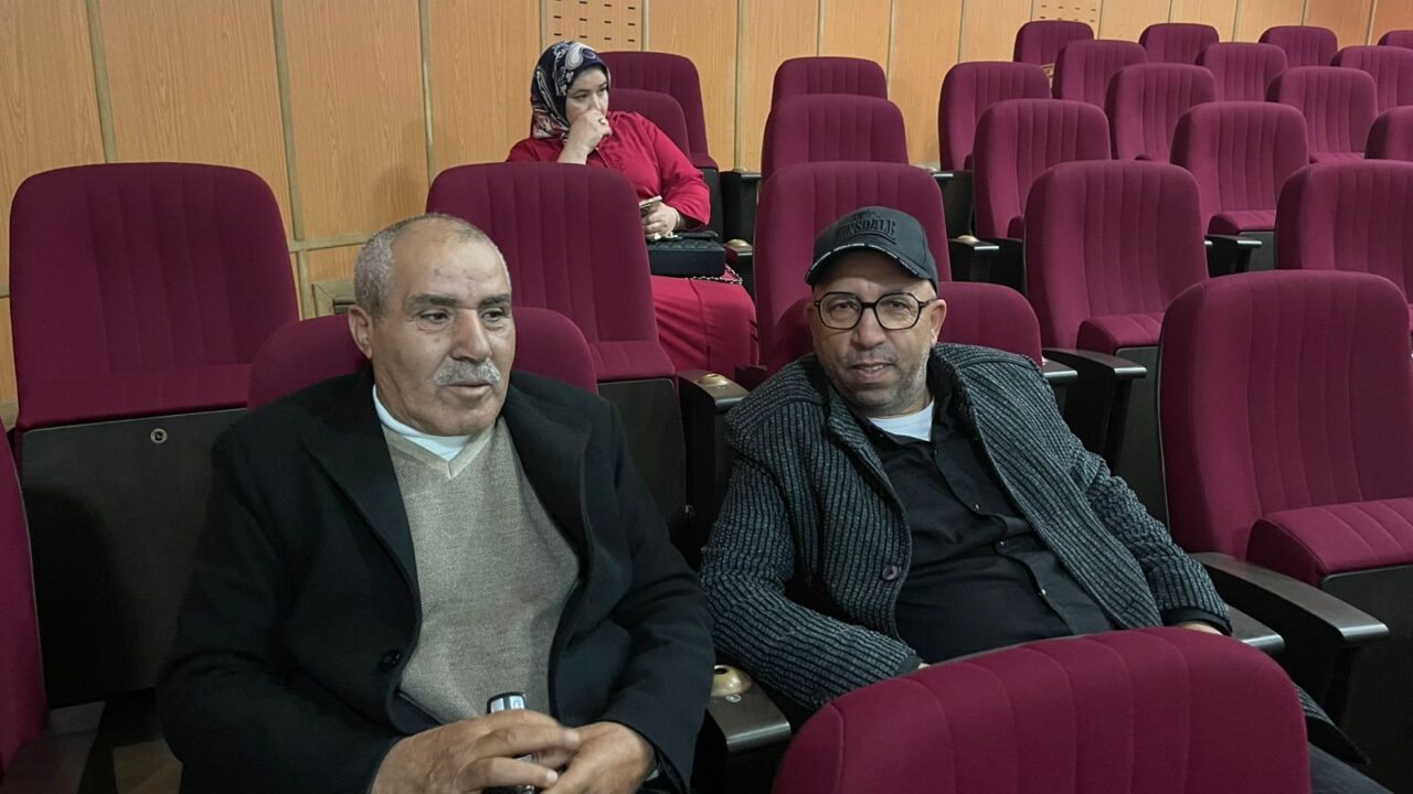 بالصور : سمير كودار وخطيب الهبيل يترأسان الدورة العادية لمجلس جهة مراكش–آسفي والمجلس يصادق بالإجماع على 19 نقطة 6 1000469369