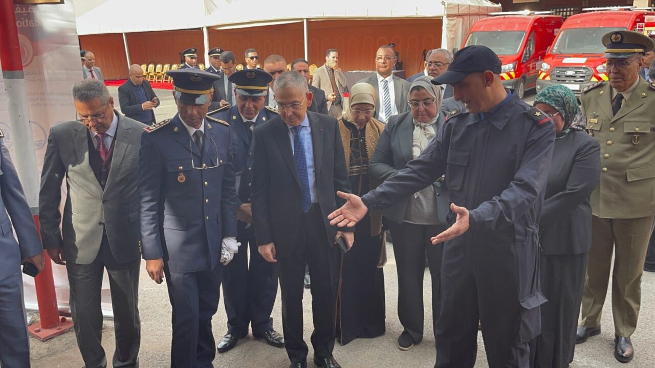 بالصور : مراكش تحتفي باليوم العالمي للوقاية المدنية تحت شعار إدارة المخاطر البيئية 5 1000469970