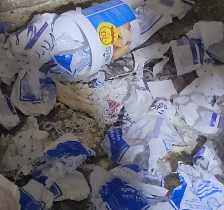 بالصور / بحضور المدير الجهوي لـالمكتب الوطني للسلامة الصحية للمنتجات الغذائية ONSSA ورئيس القسم الاقتصادي بولاية مراكش.. فيديو صادم يكشف كارثة صحية داخل مخبزة بحي الداوديات 6 1000470283