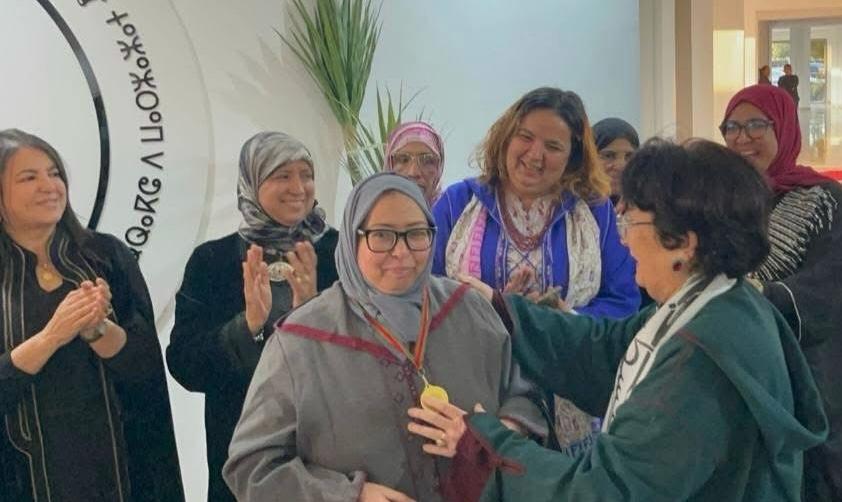 رابطة المرأة المحامية بشراكة مع هيئة المحامين بمراكش – ورزازات تحتفي باليوم العالمي للمرأة بندوة حول تمثيلية المحاميات وإفطار رمضاني تكريمي 9 1000473530