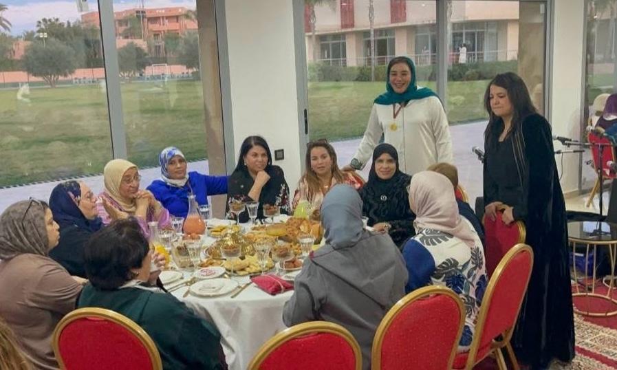 رابطة المرأة المحامية بشراكة مع هيئة المحامين بمراكش – ورزازات تحتفي باليوم العالمي للمرأة بندوة حول تمثيلية المحاميات وإفطار رمضاني تكريمي 16 1000473537