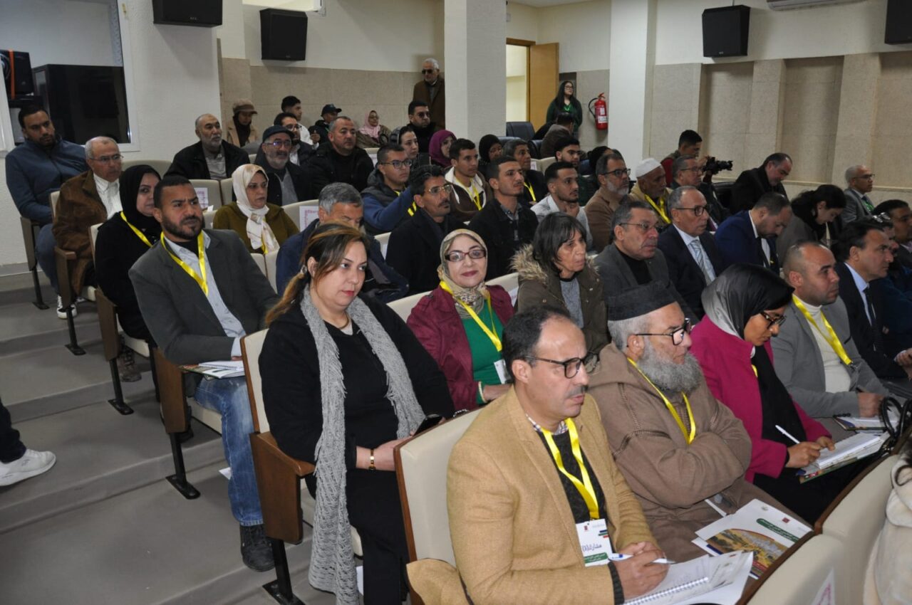 منتدى استثماري بالخميسات يدعو إلى تسريع الإقلاع الاقتصادي للإقليم 9 1000476707