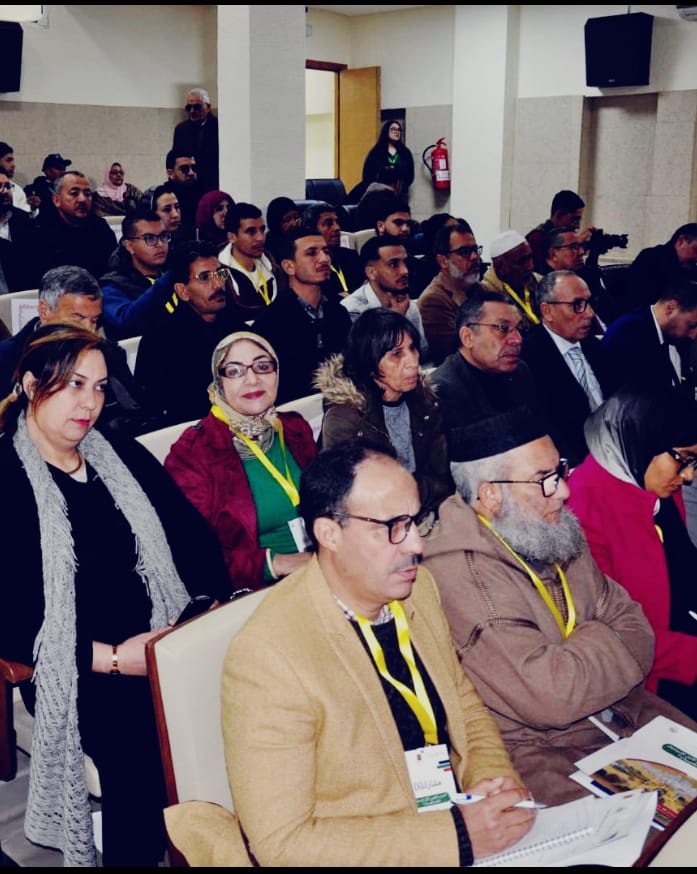 منتدى استثماري بالخميسات يدعو إلى تسريع الإقلاع الاقتصادي للإقليم 8 1000476726