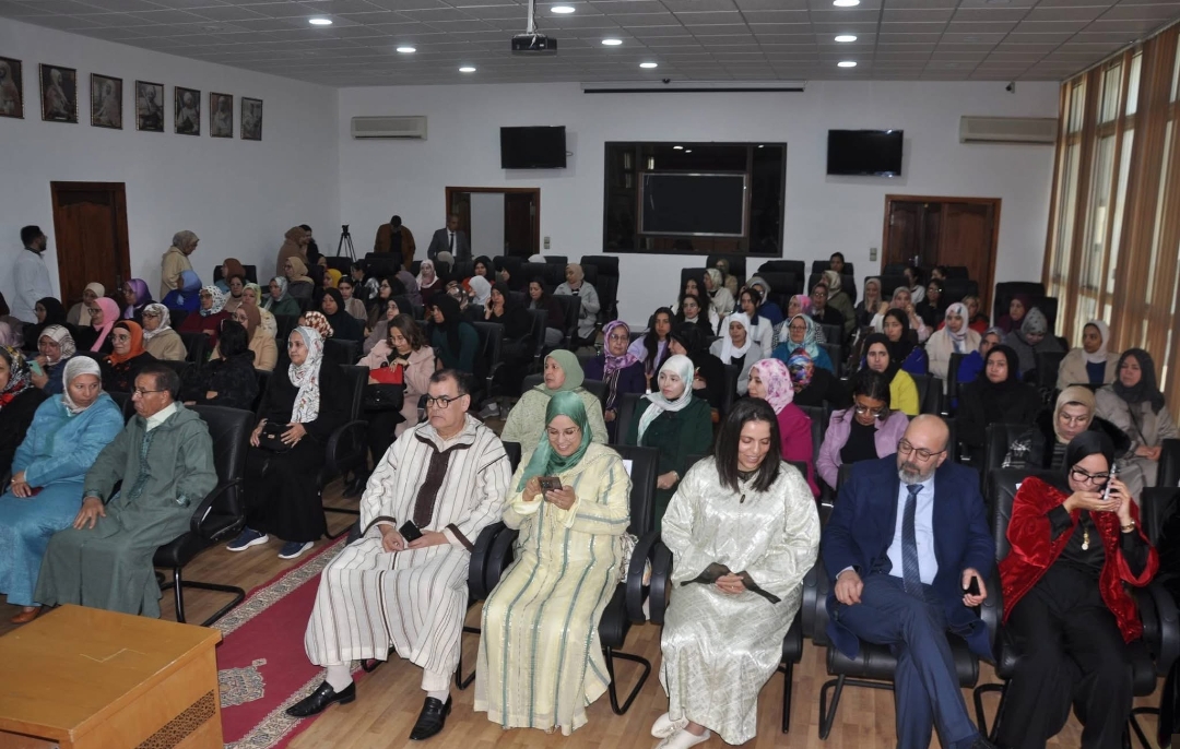 احتفاء رسمي بالخميسات بنساء الإدارة الترابية وتثمين أدوارهن في خدمة المواطنين 4 1000478272