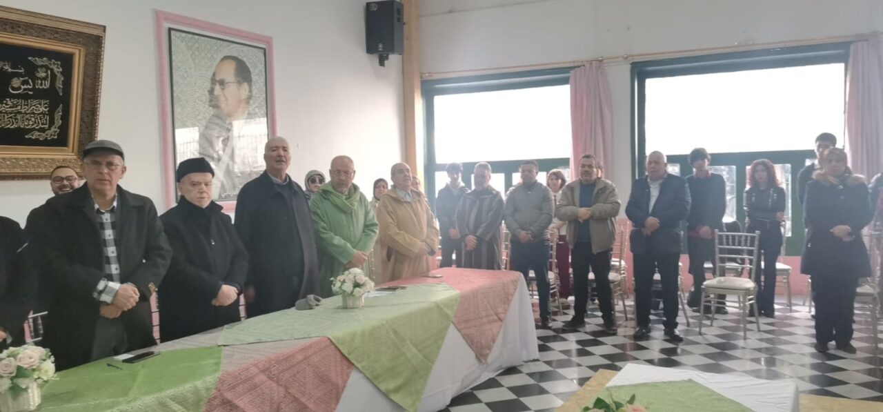 عبد الله البقالي عضو اللجنة التنفيذية ومدير جريدة العلم، في لقاء تواصلي مفتوح بتطوان تحت عنوان "الإعلام في صلب التحولات…رهانات وتحديات". 7 1000478469