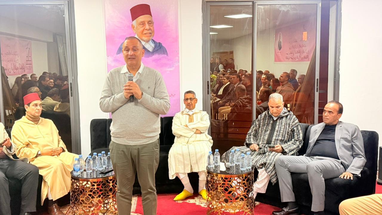 بالصور : رياض مزور يؤطر سمرًا رمضانيًا لحزب الاستقلال ويشيد بالدينامية التنظيمية للحزب بمراكش 2 1000479391
